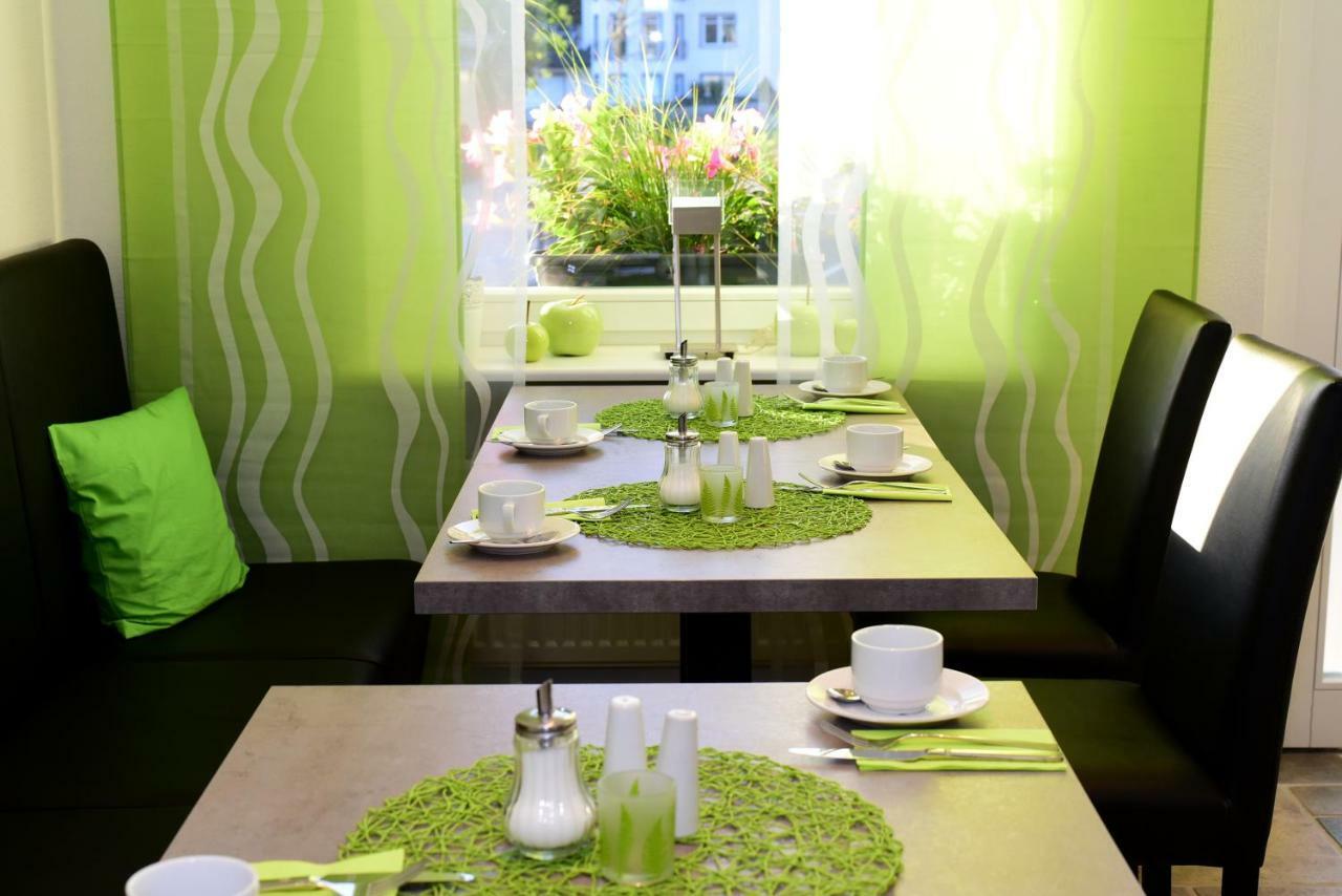 Winzer Lounge Gastezimmer แดร์เนา ภายนอก รูปภาพ